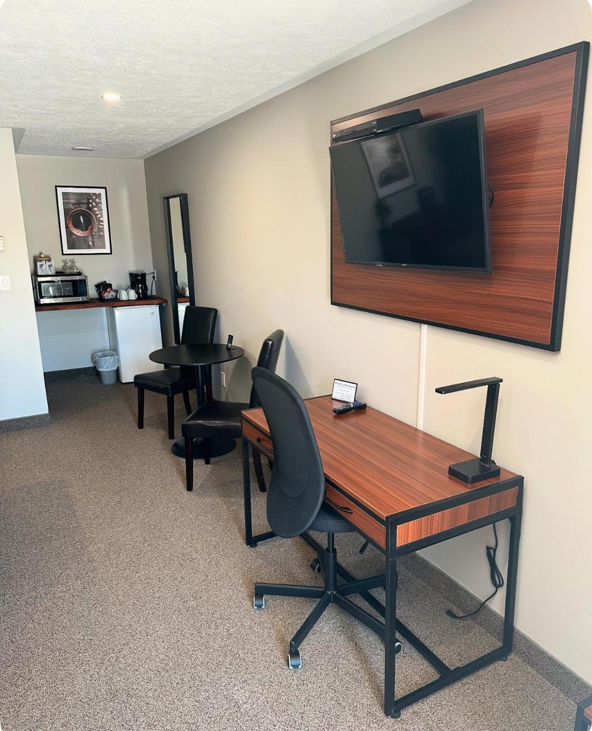 Manitoulin Inn Mindemoya Екстер'єр фото